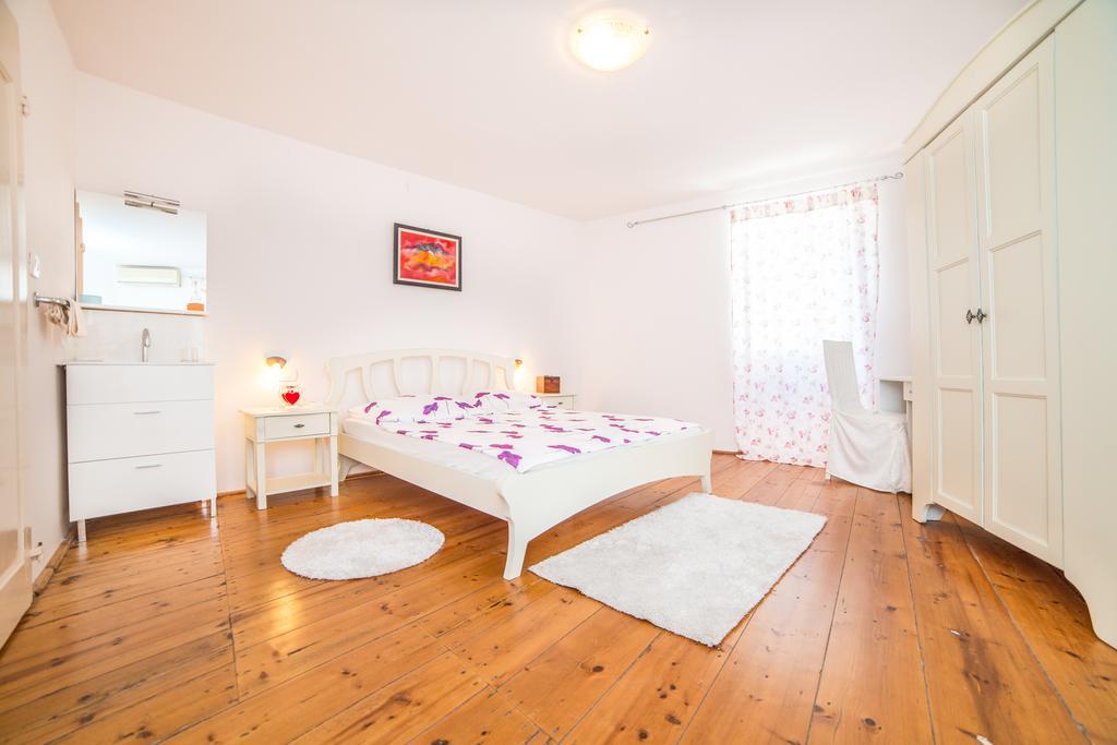 Apartments Dominik Rovinj Luaran gambar