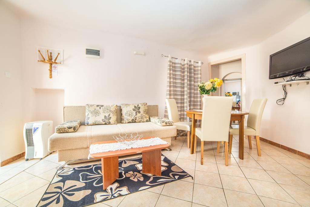 Apartments Dominik Rovinj Luaran gambar