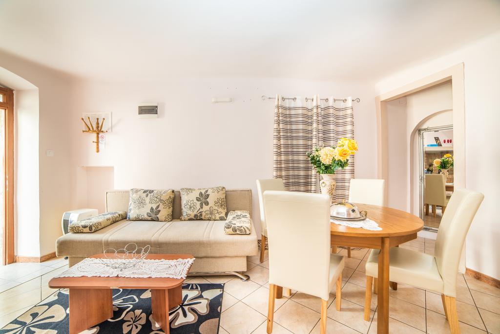 Apartments Dominik Rovinj Luaran gambar