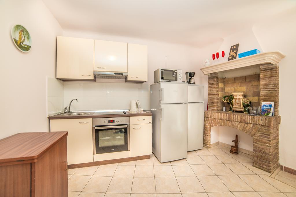 Apartments Dominik Rovinj Luaran gambar